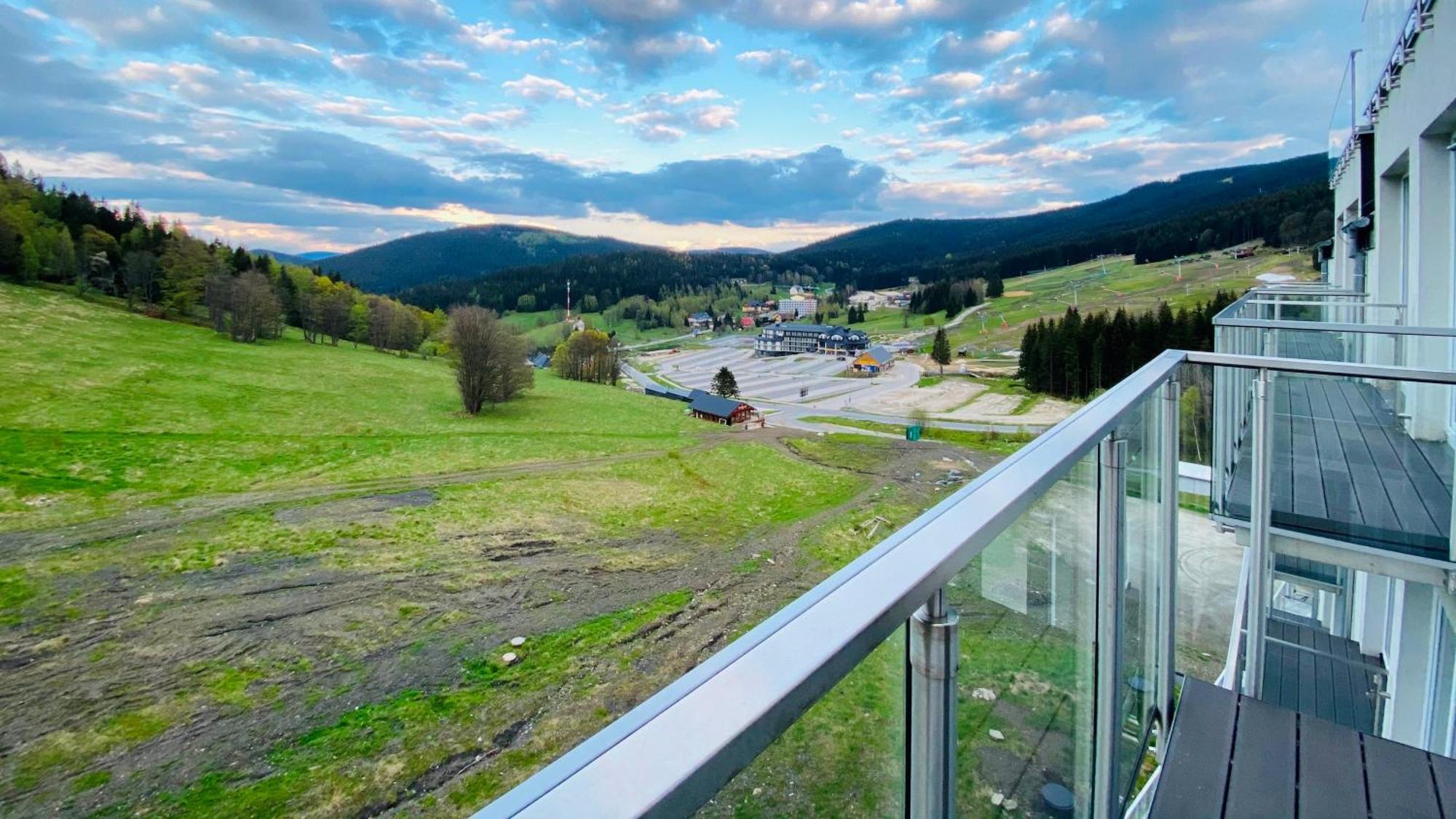 Panorama - Czarna Gora Resort By Sun & Snow Z Basenem I Sniadaniem Sienna  Dış mekan fotoğraf